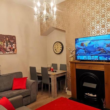 Sommerset Cottages - 2 Bedroom House Sunderland  Bagian luar foto