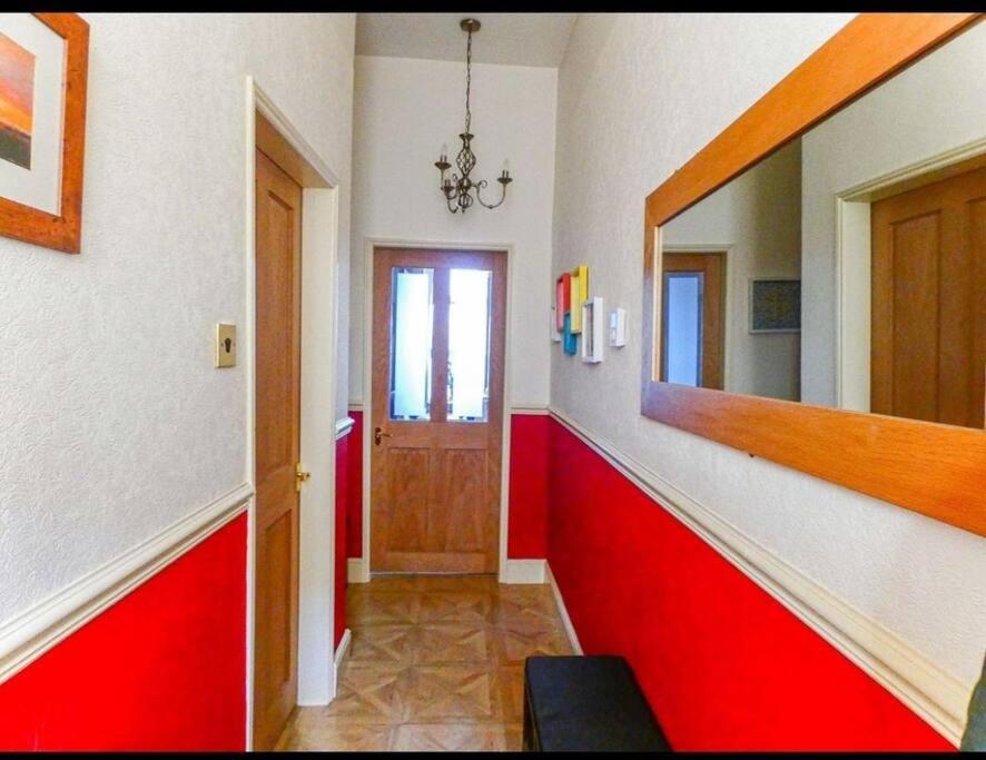 Sommerset Cottages - 2 Bedroom House Sunderland  Bagian luar foto