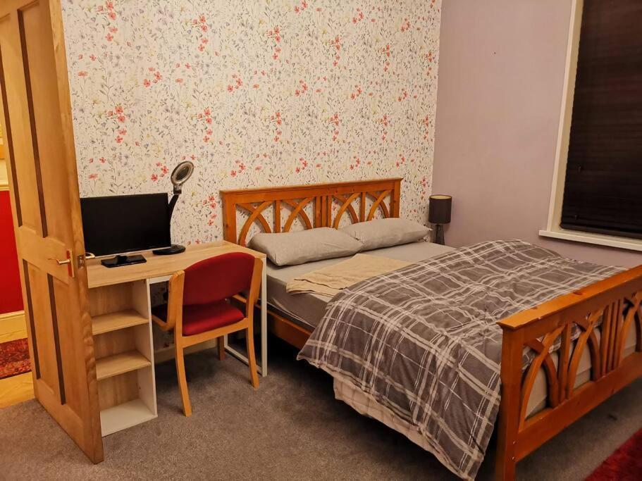 Sommerset Cottages - 2 Bedroom House Sunderland  Bagian luar foto