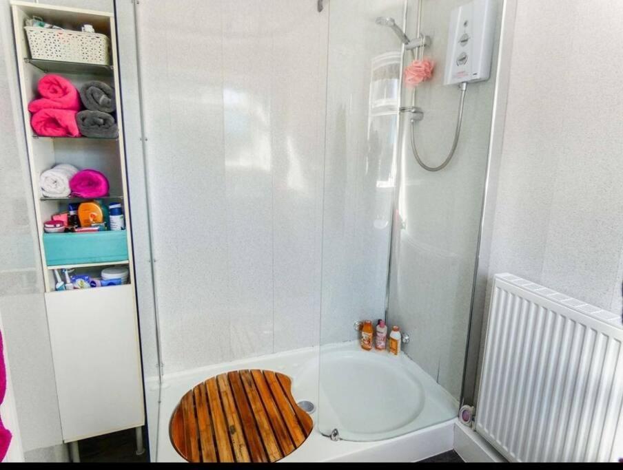Sommerset Cottages - 2 Bedroom House Sunderland  Bagian luar foto
